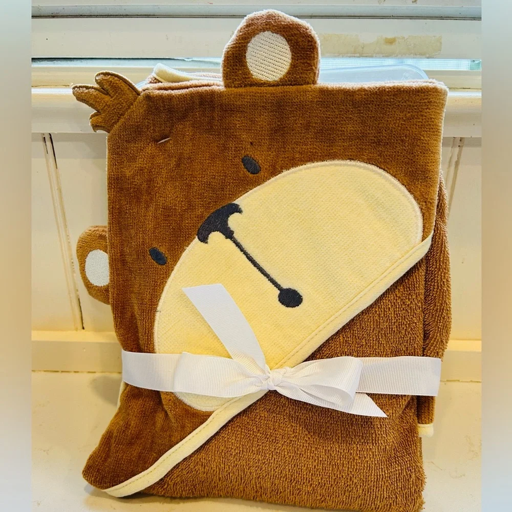 NWOT terry cloth and velour hooded bear towel
